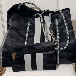 NWOT Neoprene Tote